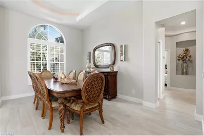 1676 Manchester Ct, Naples, FL 34109 - Photo 8