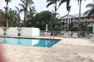 3071 Sandpiper Bay Cir, Naples, FL 34112 - Photo 22