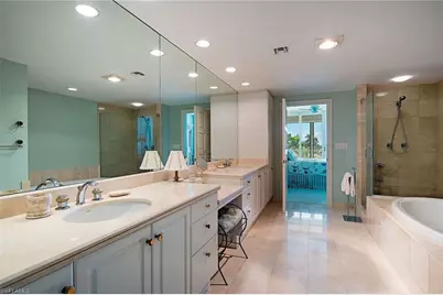 3971 Gulf Shore Blvd N #505, Naples, FL 34103 - Photo 12
