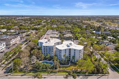 1300 Gulf Shore Blvd N #511, Naples, FL 34102 - Photo 18