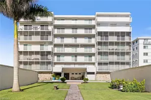 1977 Gulf Shore Blvd N, Naples, FL 34102 - Photo 2