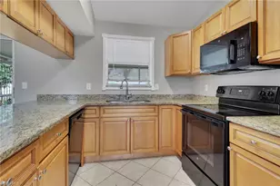1121 SW 9th Ave, Cape Coral, FL 33991 - Photo 8