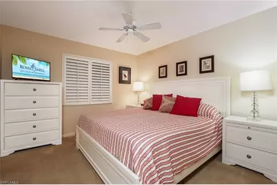 271 Southbay Dr #123, Naples, FL 34108 - Photo 2