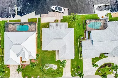 1935 SE 36th Ter, Cape Coral, FL 33904 - Photo 44