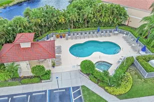 2720 Cypress Trace Cir, Naples, FL 34119 - Photo 4