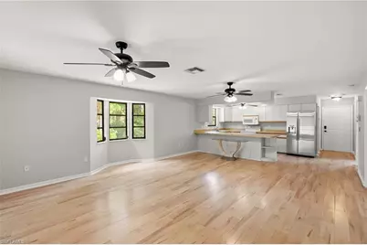 27673 Tennessee St, Bonita Springs, FL 34135 - Photo 6