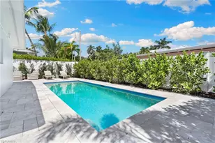 725 Central Ave, Naples, FL 34102 - Photo 8