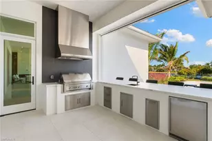 2337 Anthony Ct, Naples, FL 34109 - Photo 28