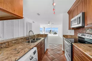 2121 Gulf Shore Blvd N, Naples, FL 34102 - Photo 6