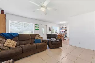 1000 S Alhambra Cir, Naples, FL 34103 - Photo 24
