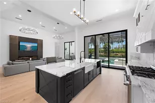 2749 Medallist Ln, Naples, FL 34109 - Photo 6