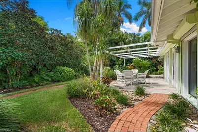 280 4th Ave N, Naples, FL 34102 - Photo 20