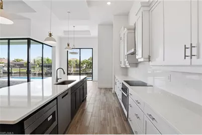 609 NW 39th Ave, Cape Coral, FL 33993 - Photo 12