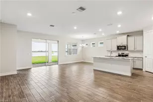 548 Spring Hill Lake Loop, Cape Coral, FL 33993 - Photo 6