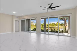 257 Indies Dr E, Naples, FL 34114 - Photo 10