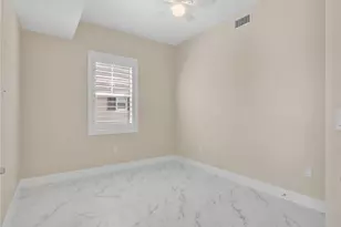 257 Indies Dr E, Naples, FL 34114 - Photo 18