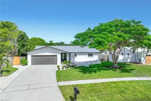 1235 Woodridge Ave, Naples, FL 34103 - Photo 4