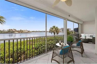 9380 Gulf Shore Dr #101, Naples, FL 34108 - Photo 4