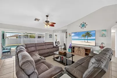 3922 20th St W, Lehigh Acres, FL 33971 - Photo 4