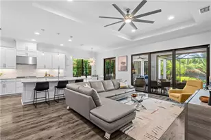 8696 Dilillo Ct, Naples, FL 34119 - Photo 4