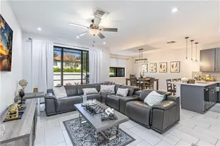 7538 Rockefeller Dr, Naples, FL 34119 - Photo 2