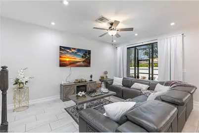 7538 Rockefeller Dr, Naples, FL 34119 - Photo 4