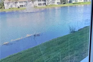 8405 Excalibur Cir, Naples, FL 34108 - Photo 1