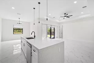 922 Richmond Ave N, Lehigh Acres, FL 33972 - Photo 26