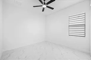 922 Richmond Ave N, Lehigh Acres, FL 33972 - Photo 38