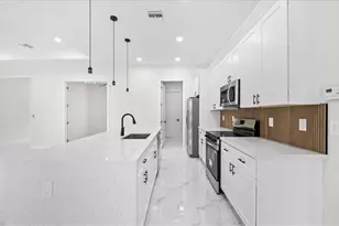 922 Richmond Ave N, Lehigh Acres, FL 33972 - Photo 22