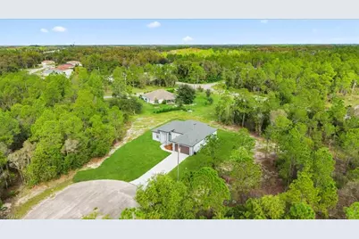 840 Guienne Ln, Lehigh Acres, FL 33974 - Photo 8