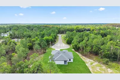 840 Guienne Ln, Lehigh Acres, FL 33974 - Photo 10