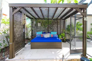 647 110th Ave N, Naples, FL 34108 - Photo 1