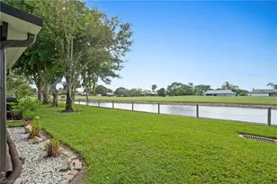 1037 Forest Lakes Dr, Naples, FL 34105 - Photo 26