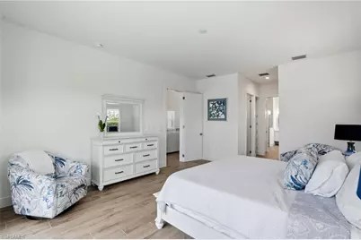 115 Cambria Ln, Naples, FL 34112 - Photo 12