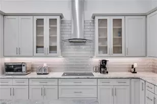 6423 Livingston Woods Ln, Naples, FL 34109 - Photo 2