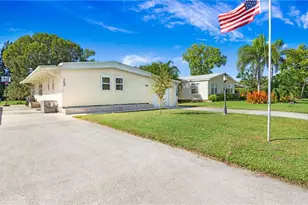 280 Indian Key Ln, Naples, FL 34114 - Photo 2