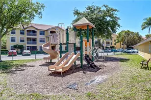 4680 St Croix Ln, Naples, FL 34109 - Photo 34