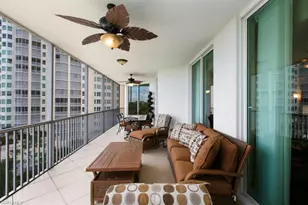 295 Grande Way, Naples, FL 34110 - Photo 12