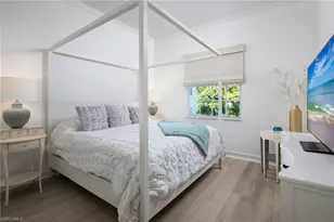 815 Bentwater Cir, Naples, FL 34108 - Photo 12