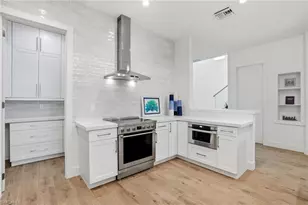 115 Cambria Ln, Naples, FL 34112 - Photo 6