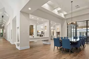 656 Hickory Rd, Naples, FL 34108 - Photo 8