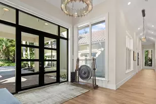 656 Hickory Rd, Naples, FL 34108 - Photo 4