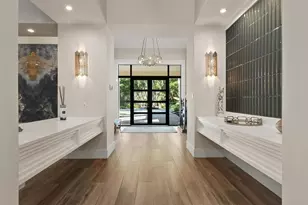 656 Hickory Rd, Naples, FL 34108 - Photo 6