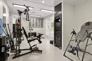 656 Hickory Rd, Naples, FL 34108 - Photo 28