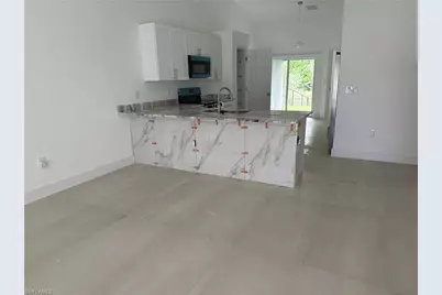 2810/2812 Martin Ave S, Lehigh Acres, FL 33973 - Photo 4