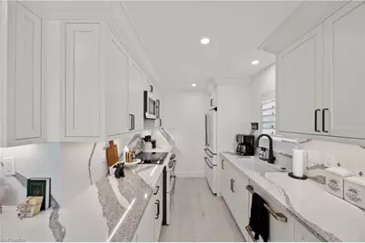 2100 Gulf Shore Blvd N #101, Naples, FL 34102 - Photo 8