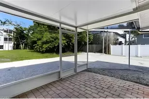 726 Park Ave, Naples, FL 34110 - Photo 20