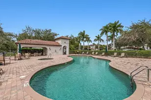 28560 Calabria Ct, Naples, FL 34110 - Photo 24