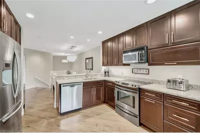 27105 Oakwood Lake Dr, Bonita Springs, FL 34134 - Photo 8